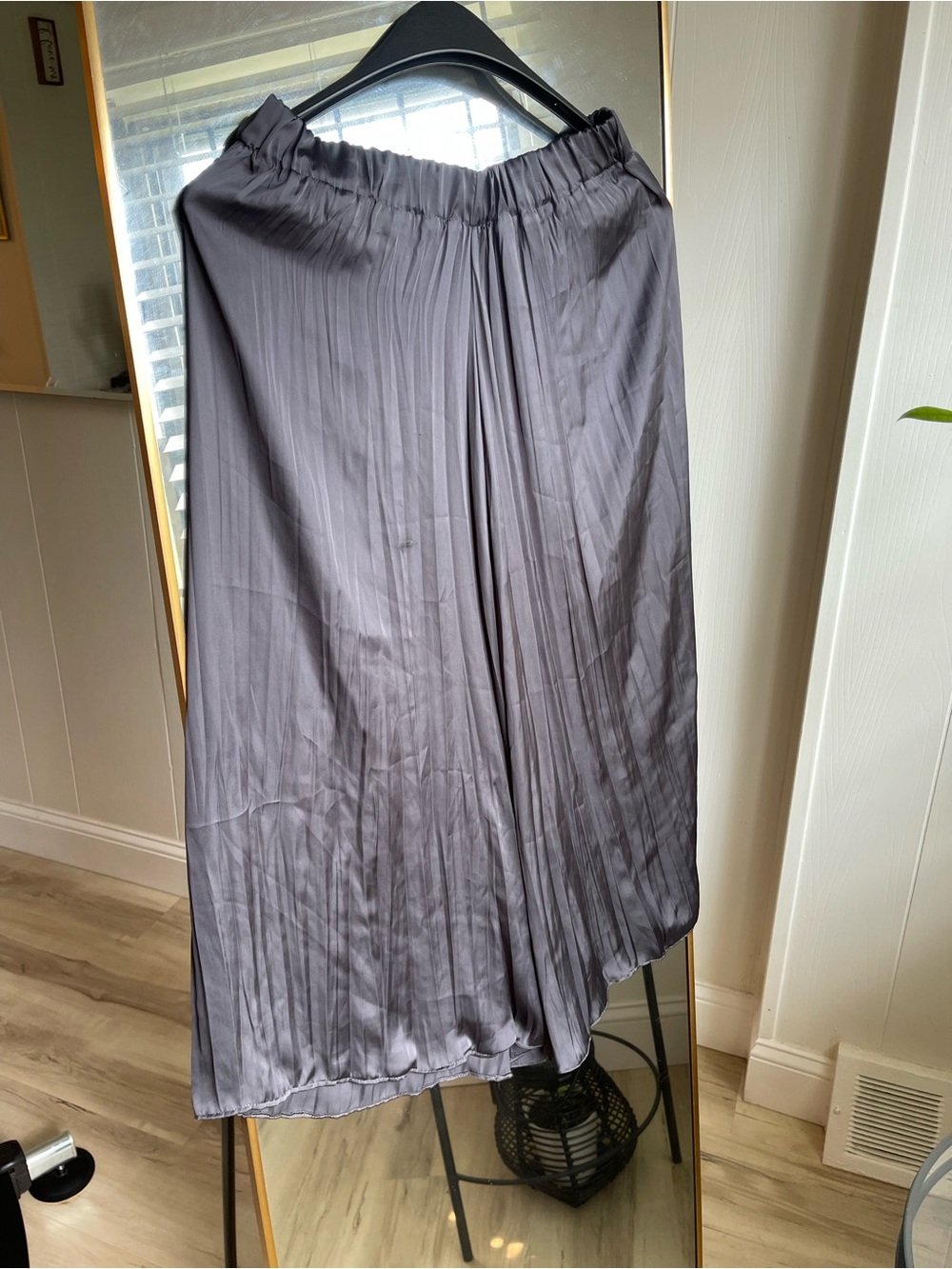 Zara Gray Pleated Midi Skirt